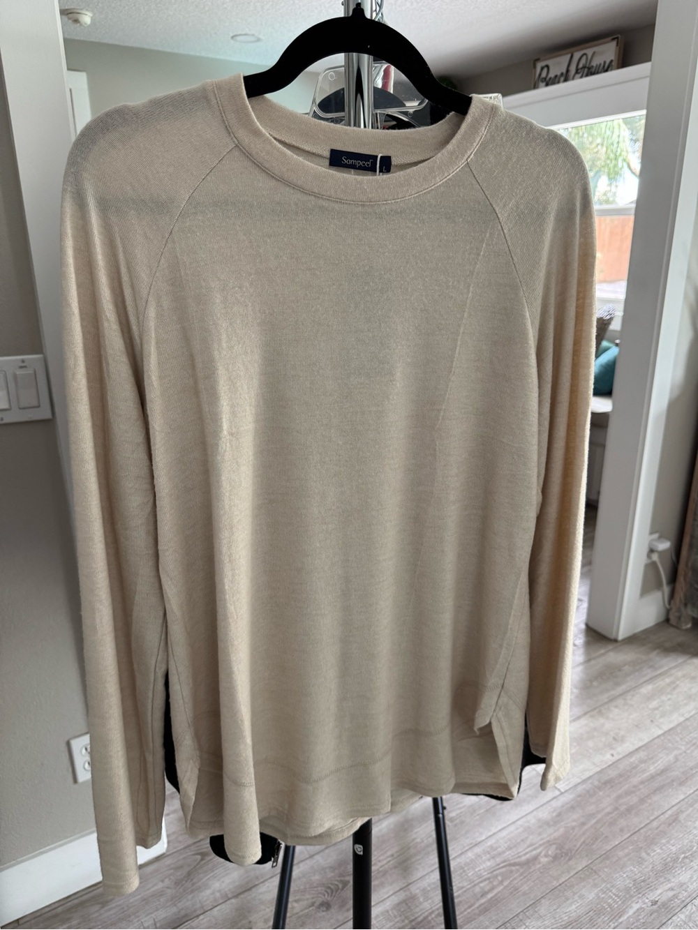 NWT - Ladies Lightweight Long Sleeve